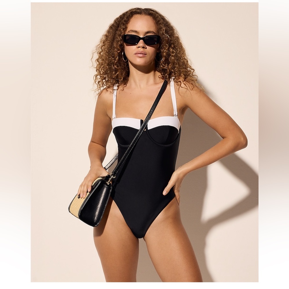One piece swimsuit